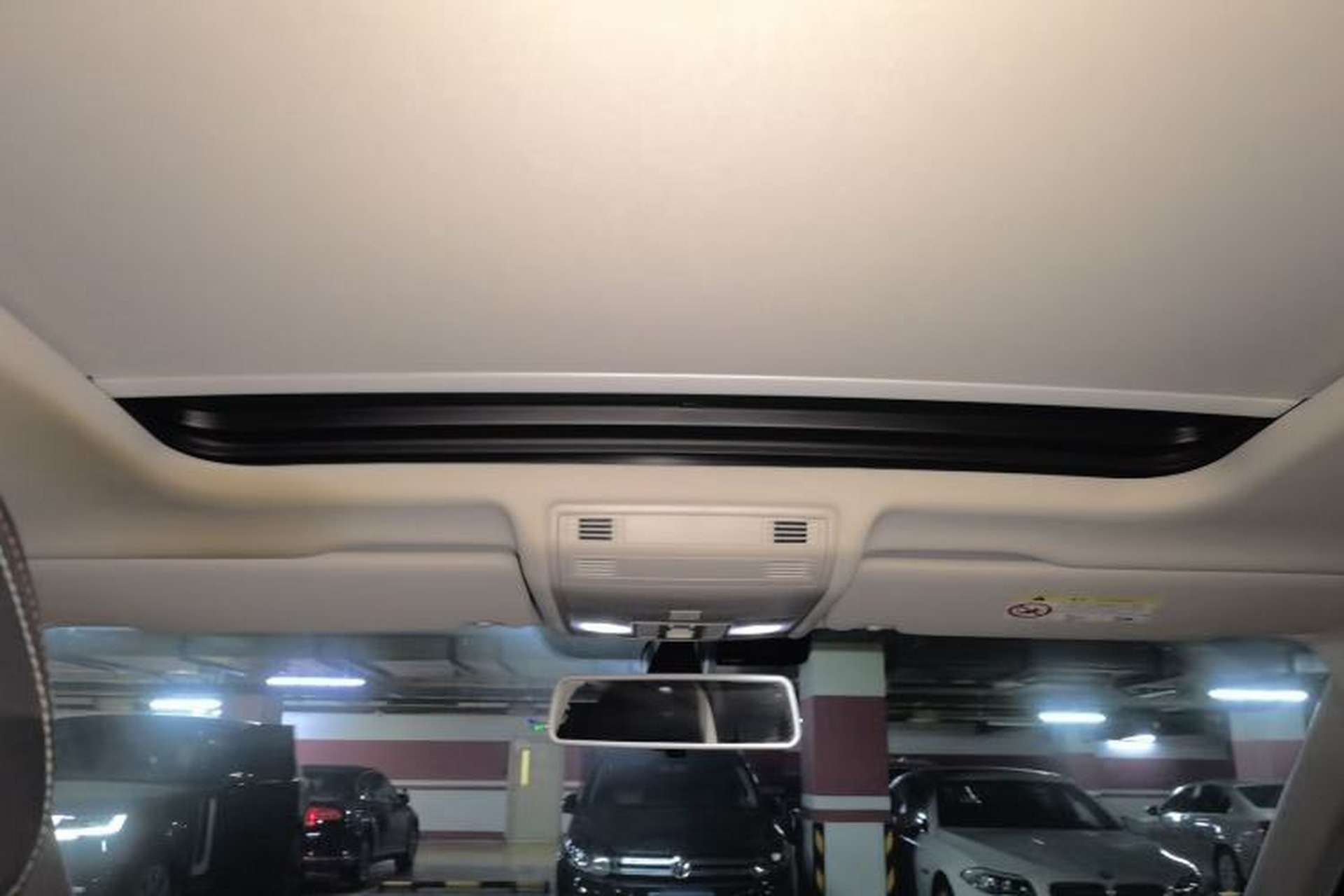 Used Volkswagen Tayron 2019 330TSI Two-Wheel Drive Luxury Model China VI Standard Headliner