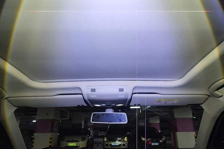 Used Volkswagen Tayron 2019 330TSI Two-Wheel Drive Luxury Model China VI Standard Headliner