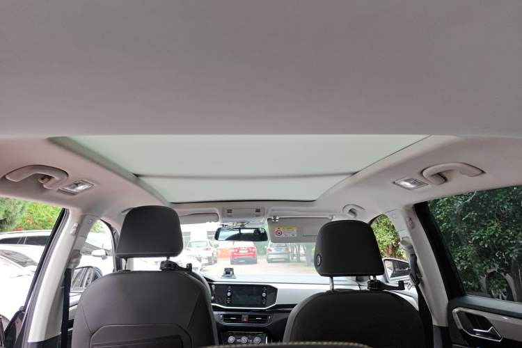 Used Volkswagen Tayron 2019 330TSI Two-Wheel-Drive Luxury Plus China VI Standard Headliner