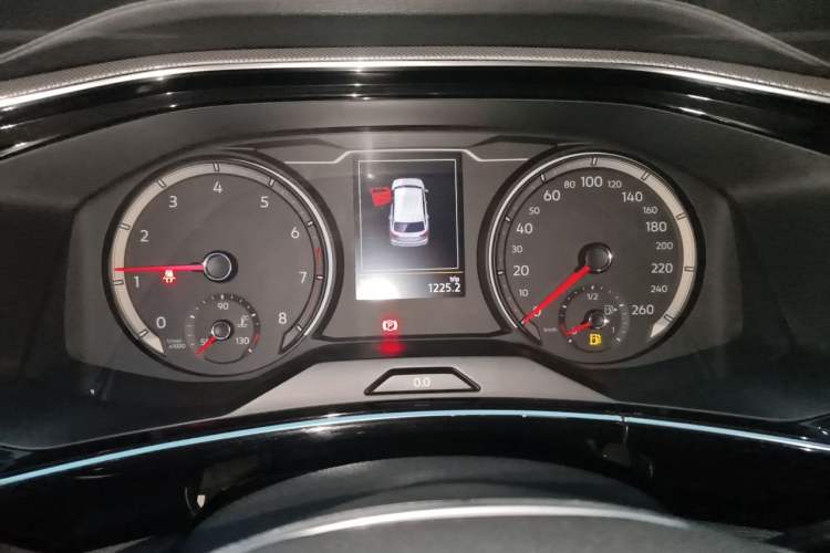 Used Volkswagen Tayron 2019 Teramont Edition 280TSI Two-Wheel Drive Luxury Model China VI Standard Instrument Cluster