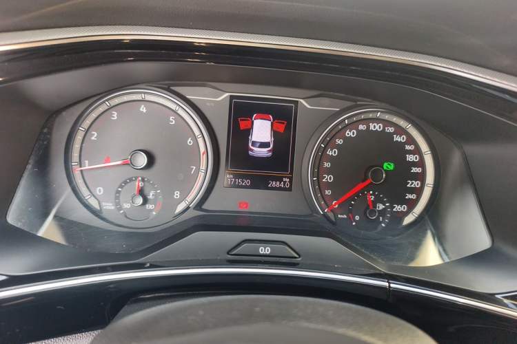 Used Volkswagen Tayron 2019 330TSI Two-Wheel Drive Luxury Model China VI Standard Instrument Cluster