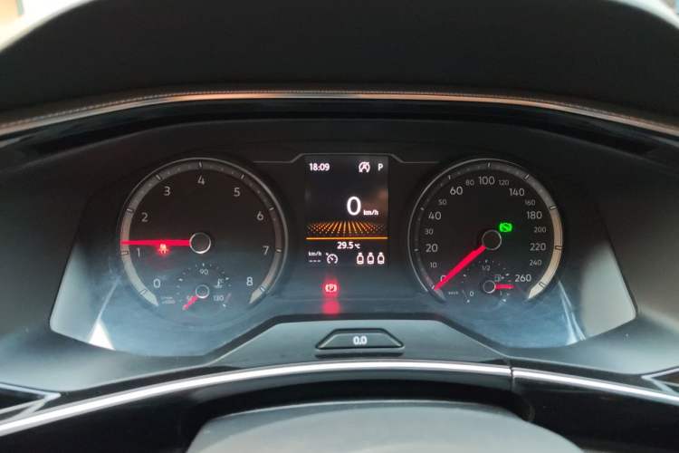 Used Volkswagen Tayron 2019 330TSI Two-Wheel Drive Luxury Model China VI Standard Instrument Cluster