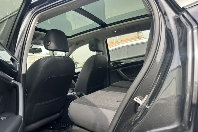 Used Volkswagen Tayron 2019 Teramont Edition 280TSI Two-Wheel Drive Luxury Model China VI Standard Interior 1