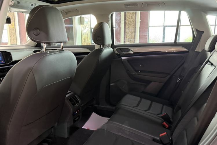Used Volkswagen Tayron 2019 330TSI Two-Wheel Drive Luxury Model China VI Standard Interior 1