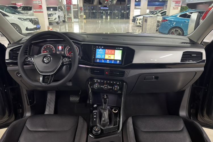 Used Volkswagen Tayron 2019 330TSI Four-Wheel Drive Luxury Version China VI Standard Interior 1