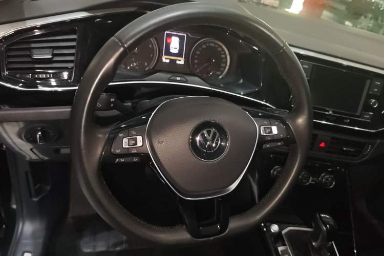 Used Volkswagen Tayron 2019 330TSI Two-Wheel Drive Luxury Model China VI Standard Interior 1