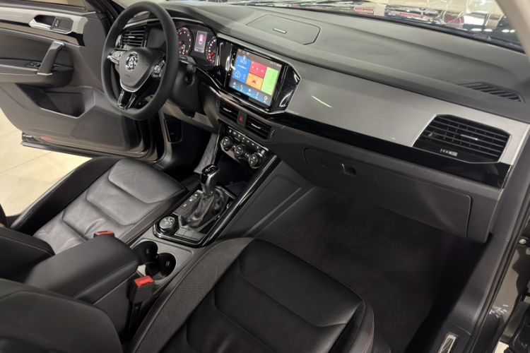 Used Volkswagen Tayron 2019 330TSI Four-Wheel Drive Luxury Version China VI Standard Interior 11