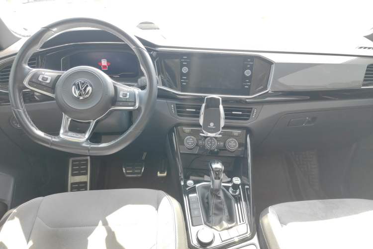 Used Volkswagen Tayron 2019 380TSI Four-Wheel Drive R-Line China VI-standard Interior 2