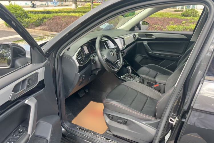 Used Volkswagen Tayron 2019 330TSI Two-Wheel Drive Luxury Model China VI Standard Interior 3