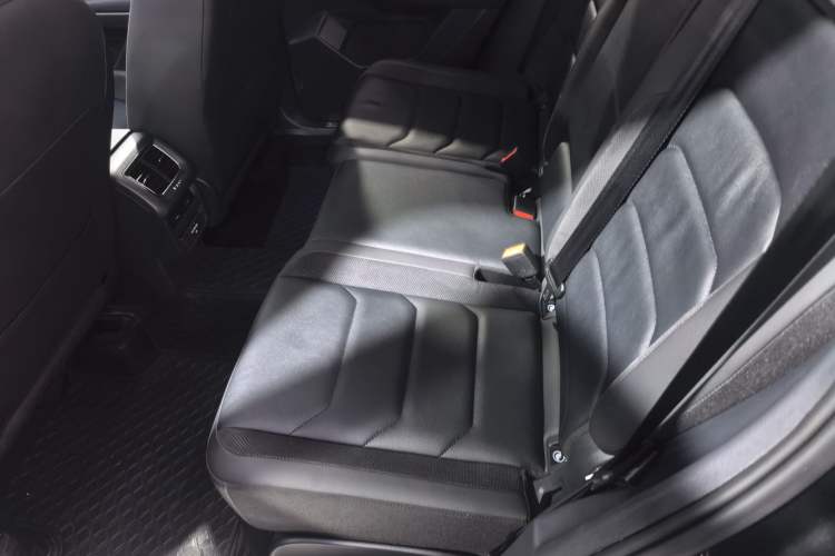 Used Volkswagen Tayron 2019 330TSI Two-Wheel Drive Luxury Model China VI Standard Interior 5