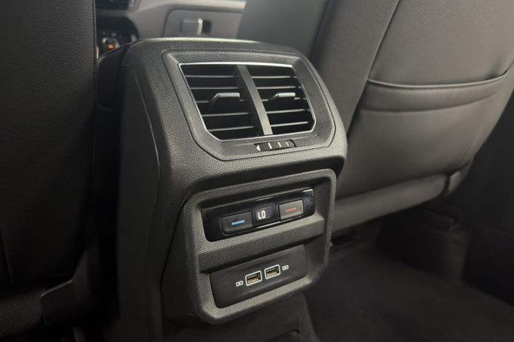 Used Volkswagen Tayron 2019 330TSI Four-Wheel Drive Luxury Version China VI Standard Interior 5