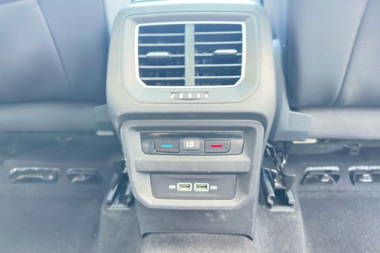 Used Volkswagen Tayron 2019 330TSI Four-Wheel Drive Luxury Version China VI Standard Interior 8