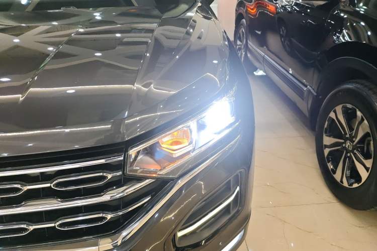 Used Volkswagen Tayron 2019 330TSI Four-Wheel Drive Luxury Version China VI Standard Left Front Headlight