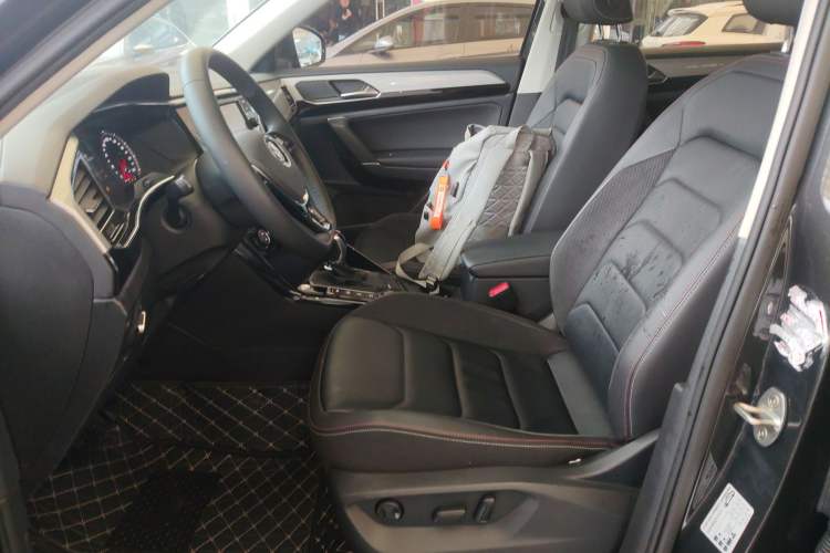 Used Volkswagen Tayron 2019 Teramont Edition 280TSI Two-Wheel Drive Luxury Model China VI Standard Left Front Seat