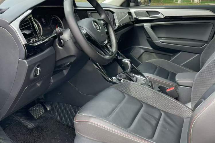 Used Volkswagen Tayron 2019 330TSI Two-Wheel Drive Luxury Model China VI Standard Left Front Seat