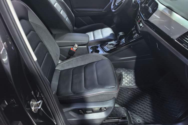 Used Volkswagen Tayron 2019 330TSI Two-Wheel Drive Luxury Model China VI Standard Left Front Seat