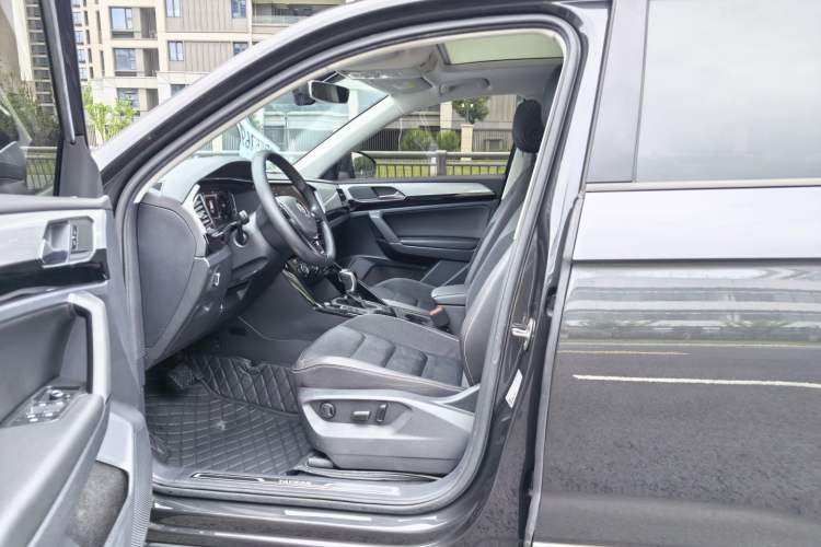 Used Volkswagen Tayron 2019 330TSI Two-Wheel-Drive Luxury Plus China VI Standard Left Front Seat