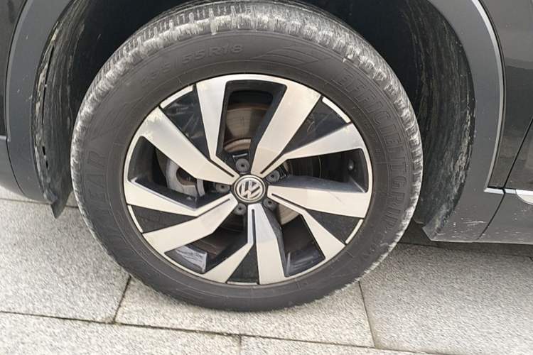 Used Volkswagen Tayron 2019 330TSI Two-Wheel Drive Luxury Model China VI Standard Left Front Wheel Hub