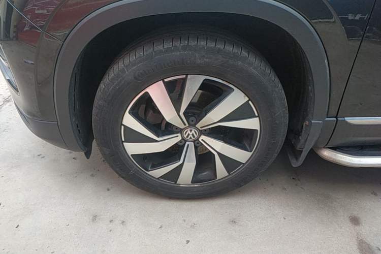 Used Volkswagen Tayron 2019 330TSI Two-Wheel Drive Luxury Model China VI Standard Left Front Wheel Hub