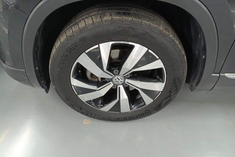 Used Volkswagen Tayron 2019 330TSI Four-Wheel Drive Luxury Version China V Standard Left Front Wheel Hub