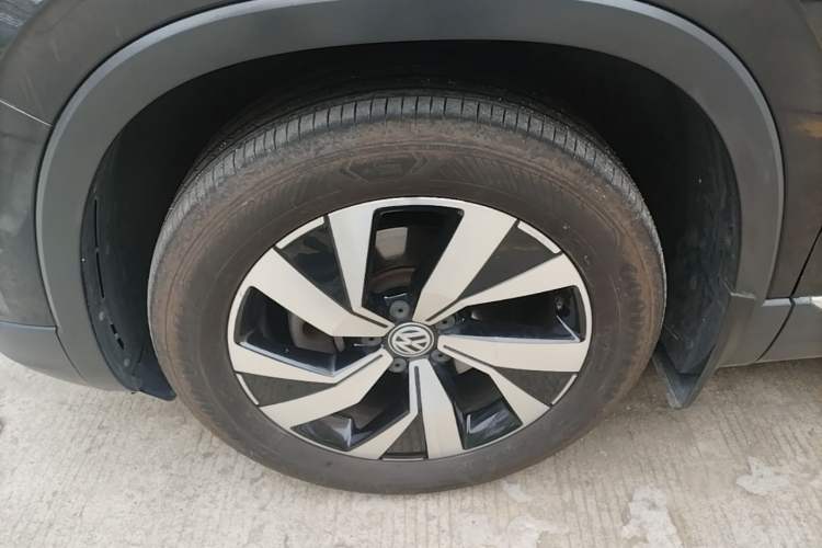 Used Volkswagen Tayron 2019 330TSI Two-Wheel-Drive Luxury Plus China VI Standard Left Front Wheel Hub