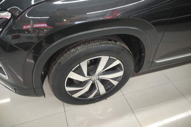 Used Volkswagen Tayron 2019 330TSI Two-Wheel Drive Luxury Model China VI Standard Left Front Wheel Hub