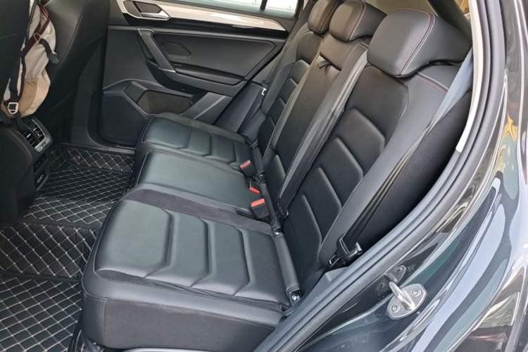 Used Volkswagen Tayron 2019 Teramont Edition 280TSI Two-Wheel Drive Luxury Model China VI Standard Left Rear Seat