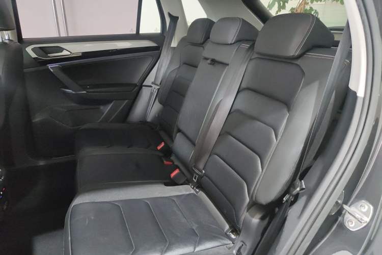 Used Volkswagen Tayron 2019 330TSI Two-Wheel-Drive Luxury Version China V Emission Standard Left Rear Seat