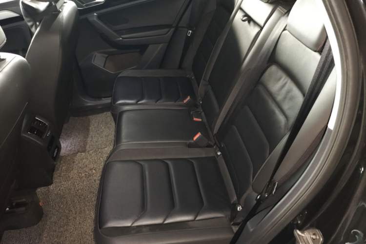 Used Volkswagen Tayron 2019 Teramont Edition 280TSI Two-Wheel Drive Luxury Model China VI Standard Left Rear Seat