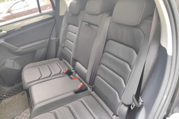 Used Volkswagen Tayron 2019 330TSI Two-Wheel Drive Luxury Model China VI Standard Left Rear Seat