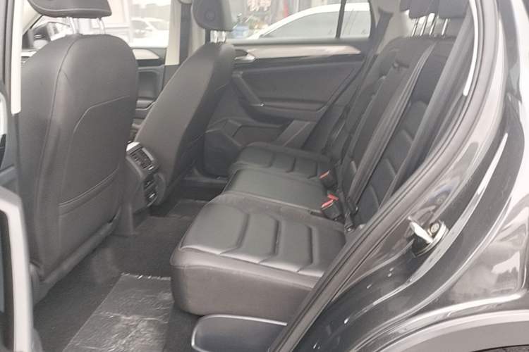 Used Volkswagen Tayron 2019 330TSI Four-Wheel Drive Luxury Version China VI Standard Left Rear Seat