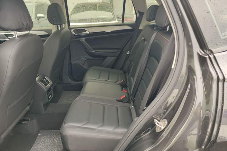 Used Volkswagen Tayron 2019 Teramont Edition 280TSI Two-Wheel Drive Luxury Model China VI Standard Left Rear Seat