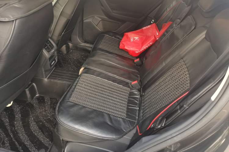 Used Volkswagen Tayron 2019 Teramont Edition 280TSI Two-Wheel Drive Comfort Model China VI Standard Left Rear Seat