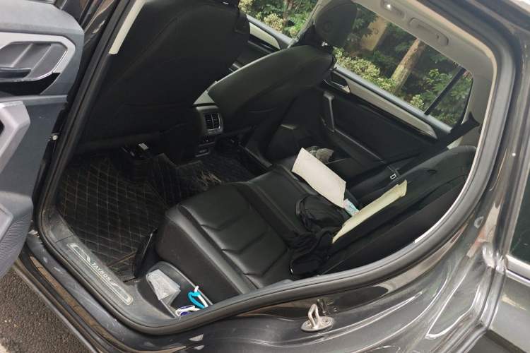 Used Volkswagen Tayron 2019 330TSI Four-Wheel Drive Luxury Version China VI Standard Left Rear Seat