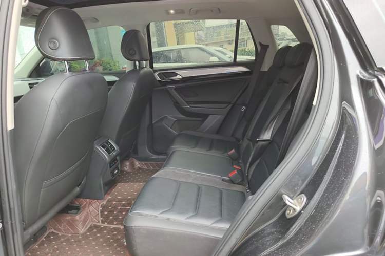 Used Volkswagen Tayron 2019 330TSI Two-Wheel Drive Luxury Model China VI Standard Left Rear Seat
