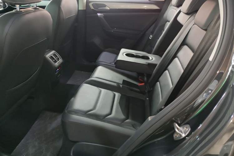 Used Volkswagen Tayron 2019 330TSI Two-Wheel Drive Luxury Model China VI Standard Left Rear Seat