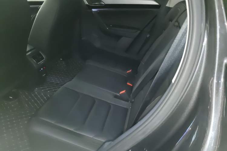 Used Volkswagen Tayron 2019 330TSI Four-Wheel Drive Luxury Version China VI Standard Left Rear Seat