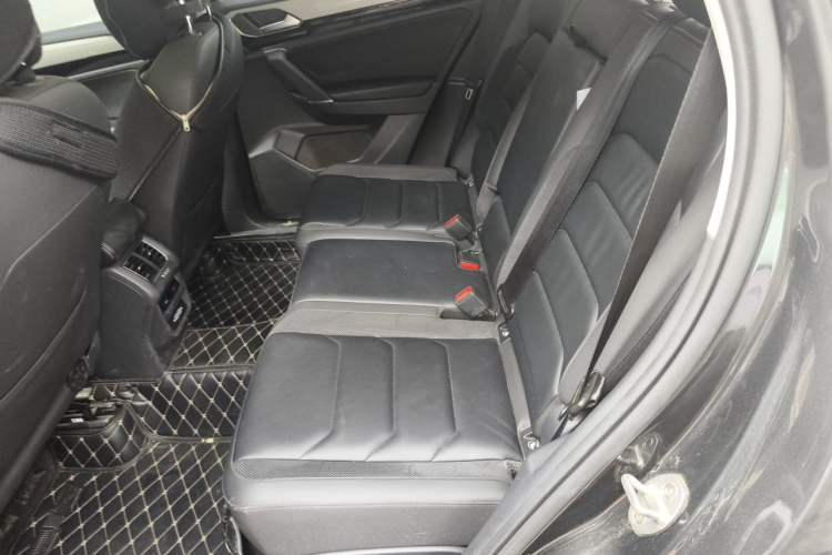 Used Volkswagen Tayron 2019 Teramont Edition 280TSI Two-Wheel Drive Luxury Model China VI Standard Left Rear Seat