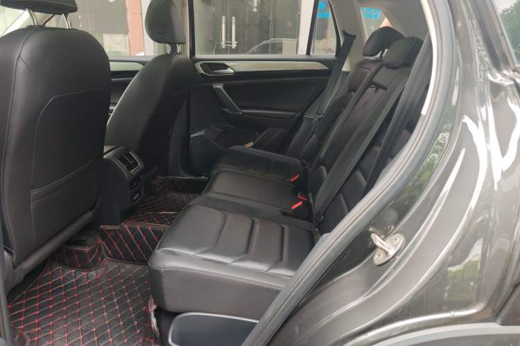 Used Volkswagen Tayron 2019 Teramont Edition 280TSI Two-Wheel Drive Luxury Model China VI Standard Left Rear Seat