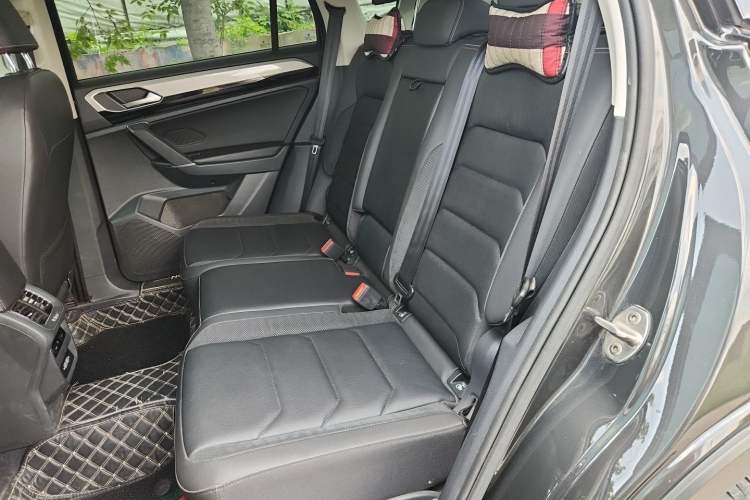 Used Volkswagen Tayron 2019 Teramont Edition 280TSI Two-Wheel Drive Luxury Model China VI Standard Left Rear Seat