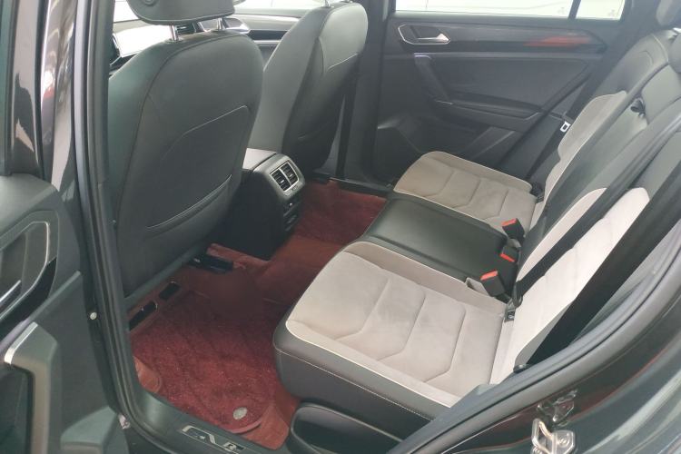 Used Volkswagen Tayron 2019 380TSI All-Wheel Drive R-Line China V-standard Left Rear Seat