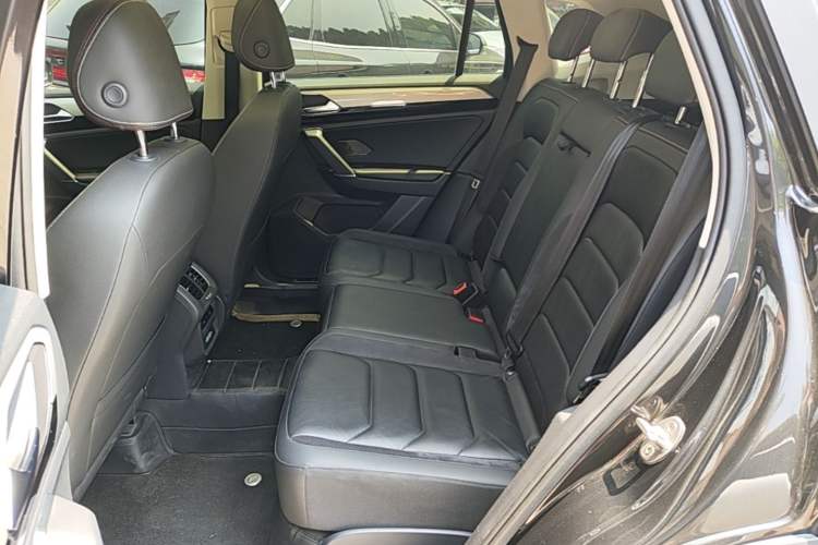 Used Volkswagen Tayron 2019 330TSI Two-Wheel Drive Luxury Model China VI Standard Left Rear Seat