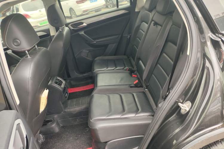 Used Volkswagen Tayron 2019 330TSI Two-Wheel Drive Luxury Model China VI Standard Left Rear Seat