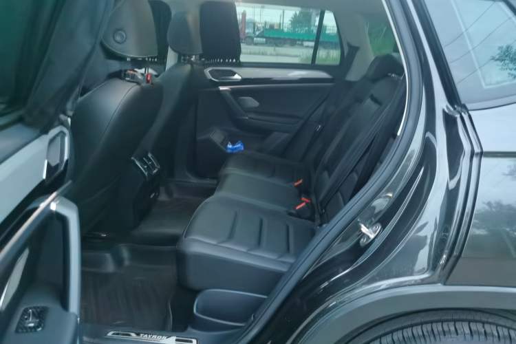 Used Volkswagen Tayron 2019 Teramont Edition 280TSI Two-Wheel Drive Luxury Model China VI Standard Left Rear Seat