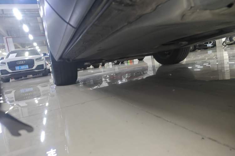 Used Volkswagen Tayron 2019 330TSI Two-Wheel-Drive Luxury Version China V Emission Standard Left Side Sill