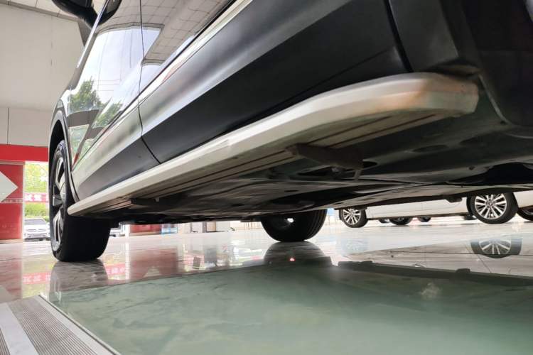 Used Volkswagen Tayron 2019 330TSI Two-Wheel Drive Luxury Model China VI Standard Left Side Sill