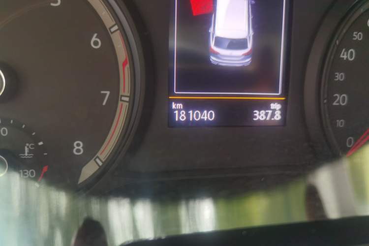 Used Volkswagen Tayron 2019 330TSI Two-Wheel Drive Luxury Model China VI Standard Odometer Close Up