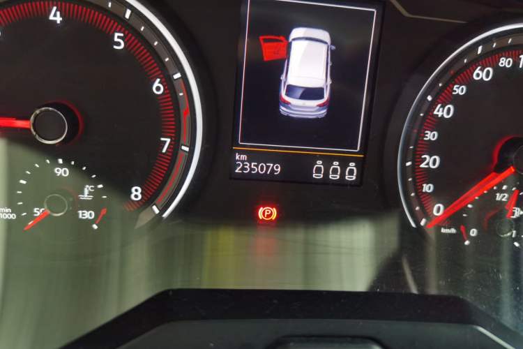 Used Volkswagen Tayron 2019 330TSI Two-Wheel Drive Luxury Model China VI Standard Odometer Close Up