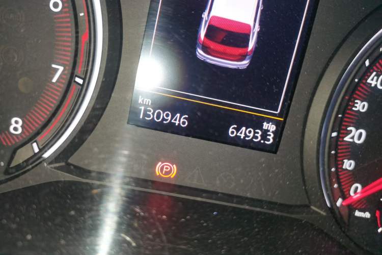 Used Volkswagen Tayron 2019 330TSI Two-Wheel Drive Luxury Model China VI Standard Odometer Close Up