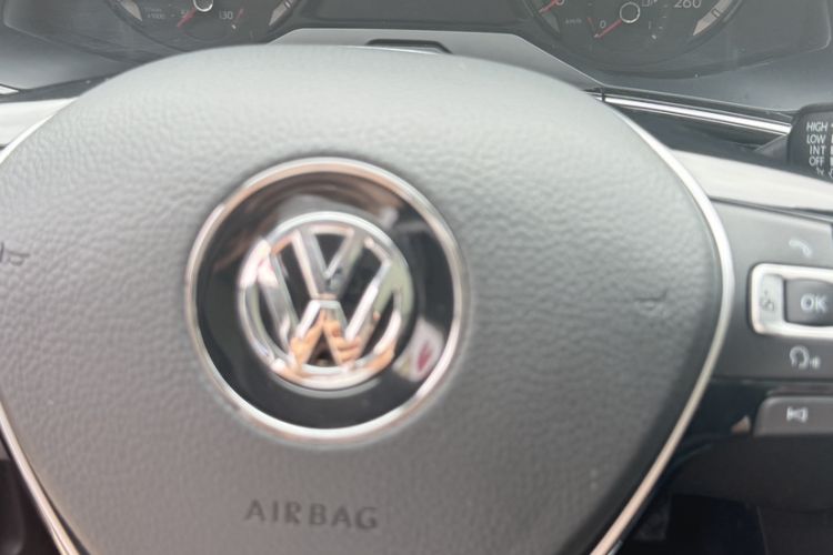 Used Volkswagen Tayron 2019 330TSI Two-Wheel Drive Luxury Model China VI Standard Odometer Close Up